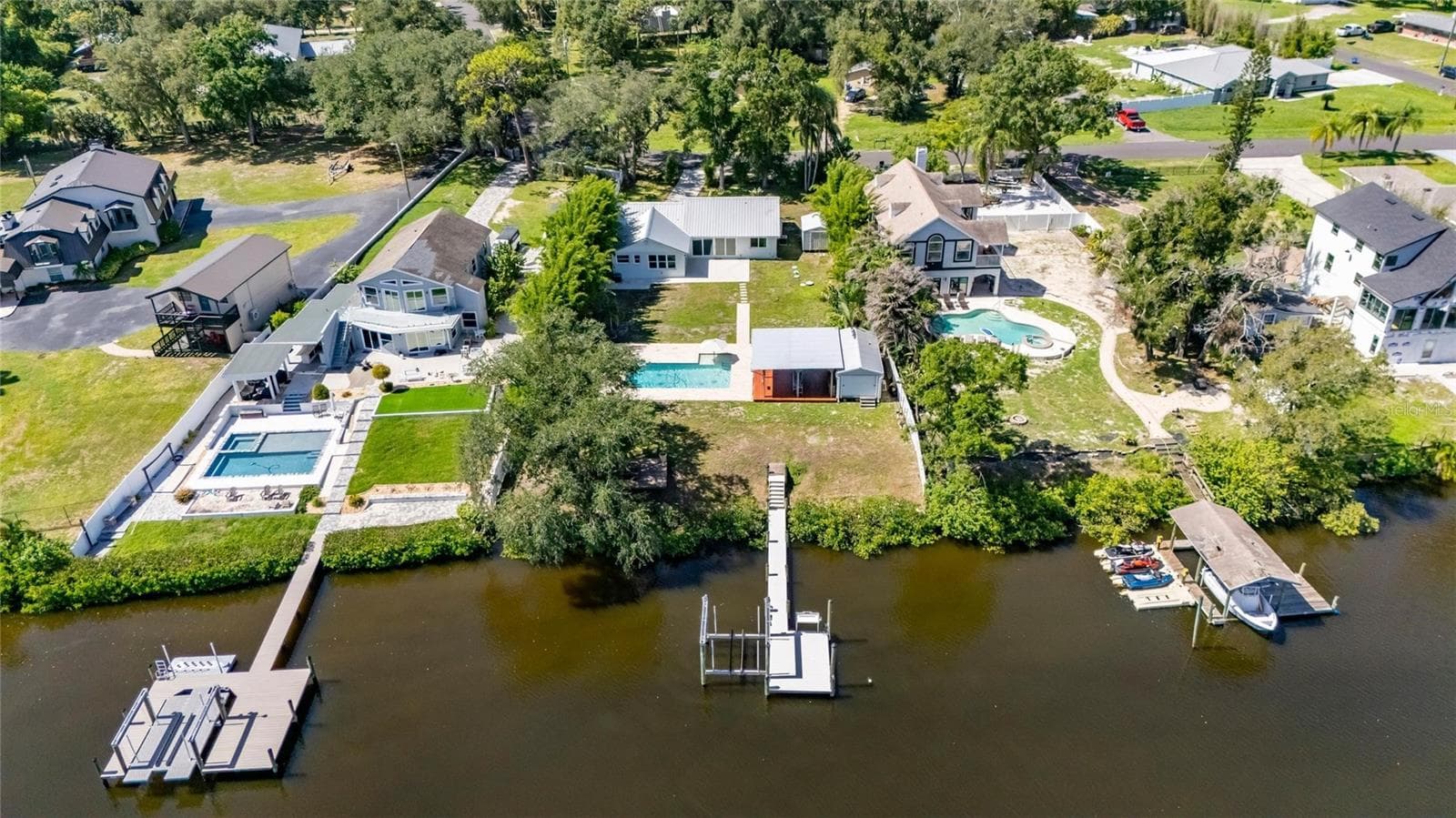 Single Family Residence at 6712 MYRNA DR, TAMPA, photo 82 of 89