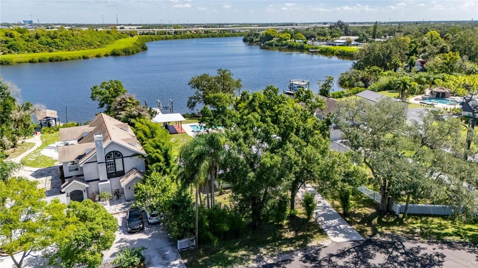 Single Family Residence at 6712 MYRNA DR, TAMPA, photo 84 of 89