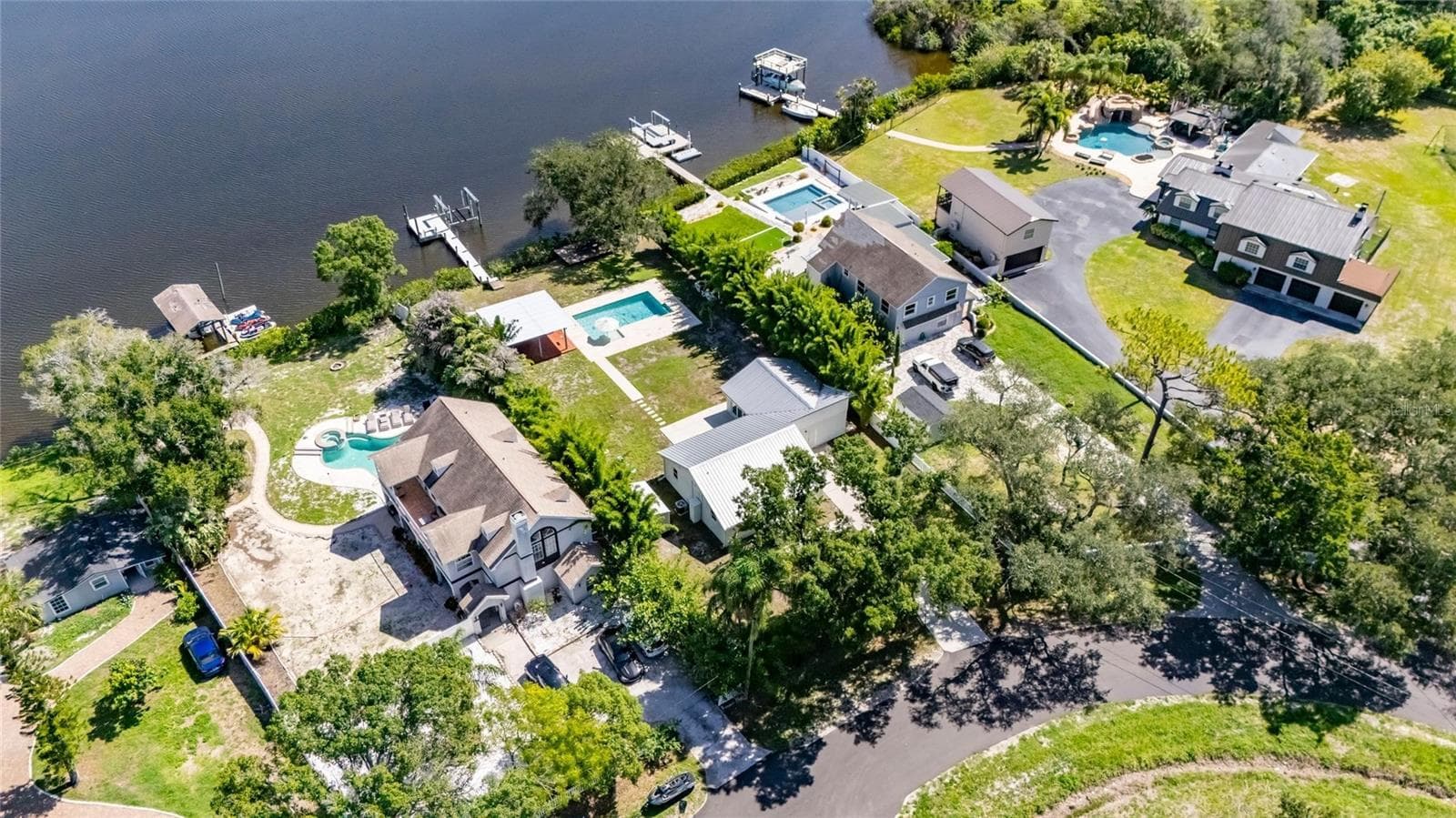 Single Family Residence at 6712 MYRNA DR, TAMPA, photo 88 of 89