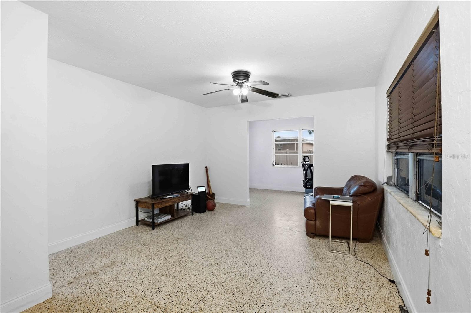 Single Family Residence at 1909 BUCCANEER DR, SARASOTA, photo 14 of 43