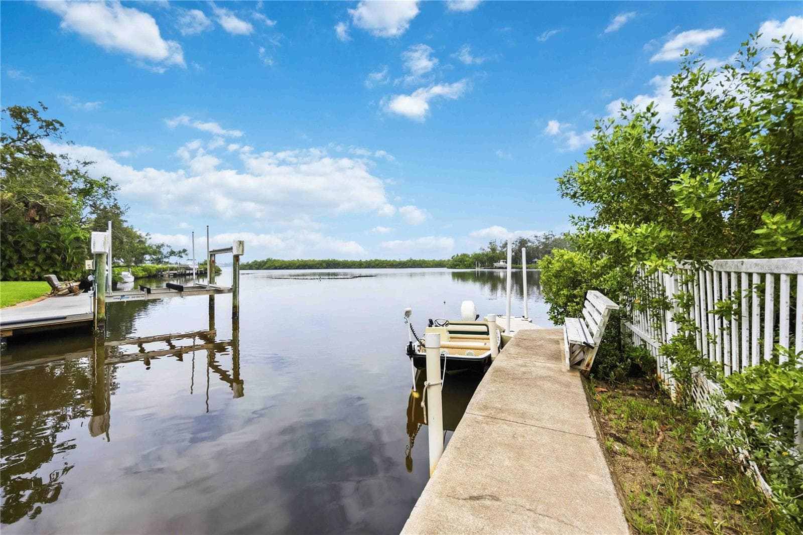 Private community boat ramp - 1909 BUCCANEER DR, SARASOTA
