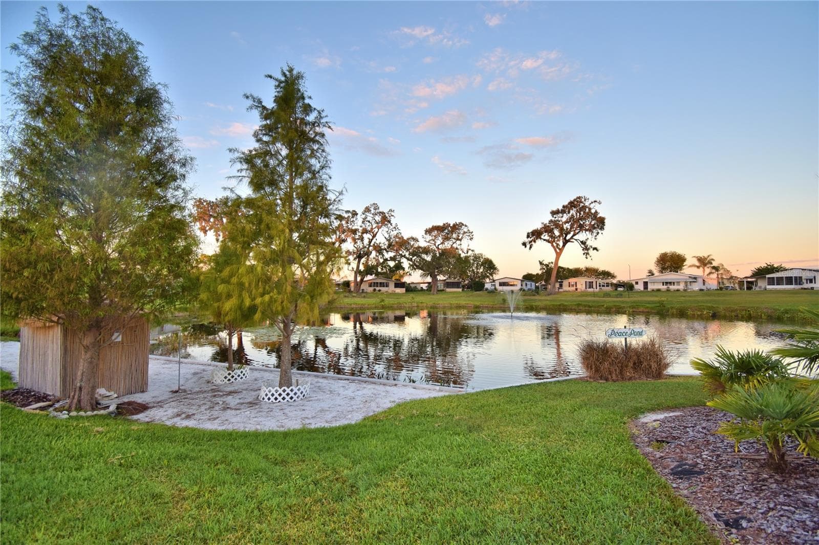 Manufactured Home at 6086 SOUTHERN OAKS DR, WINTER HAVEN, photo 64 of 66