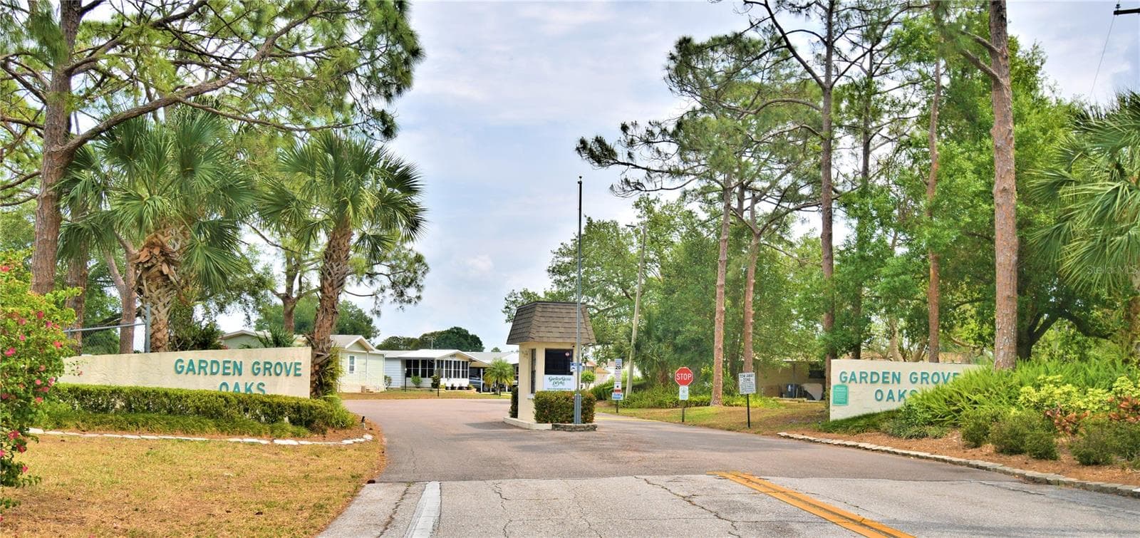 Community Pool - 6086 SOUTHERN OAKS DR, WINTER HAVEN
