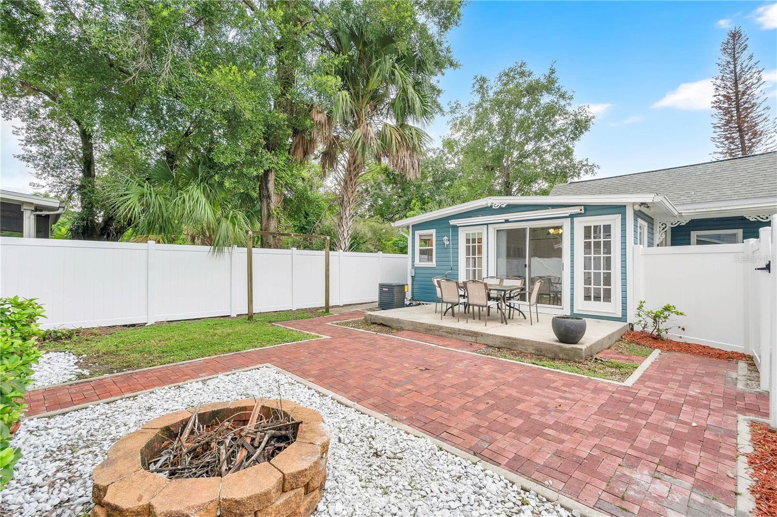 COURTYARD - 1512 OREGON ST, ORLANDO
