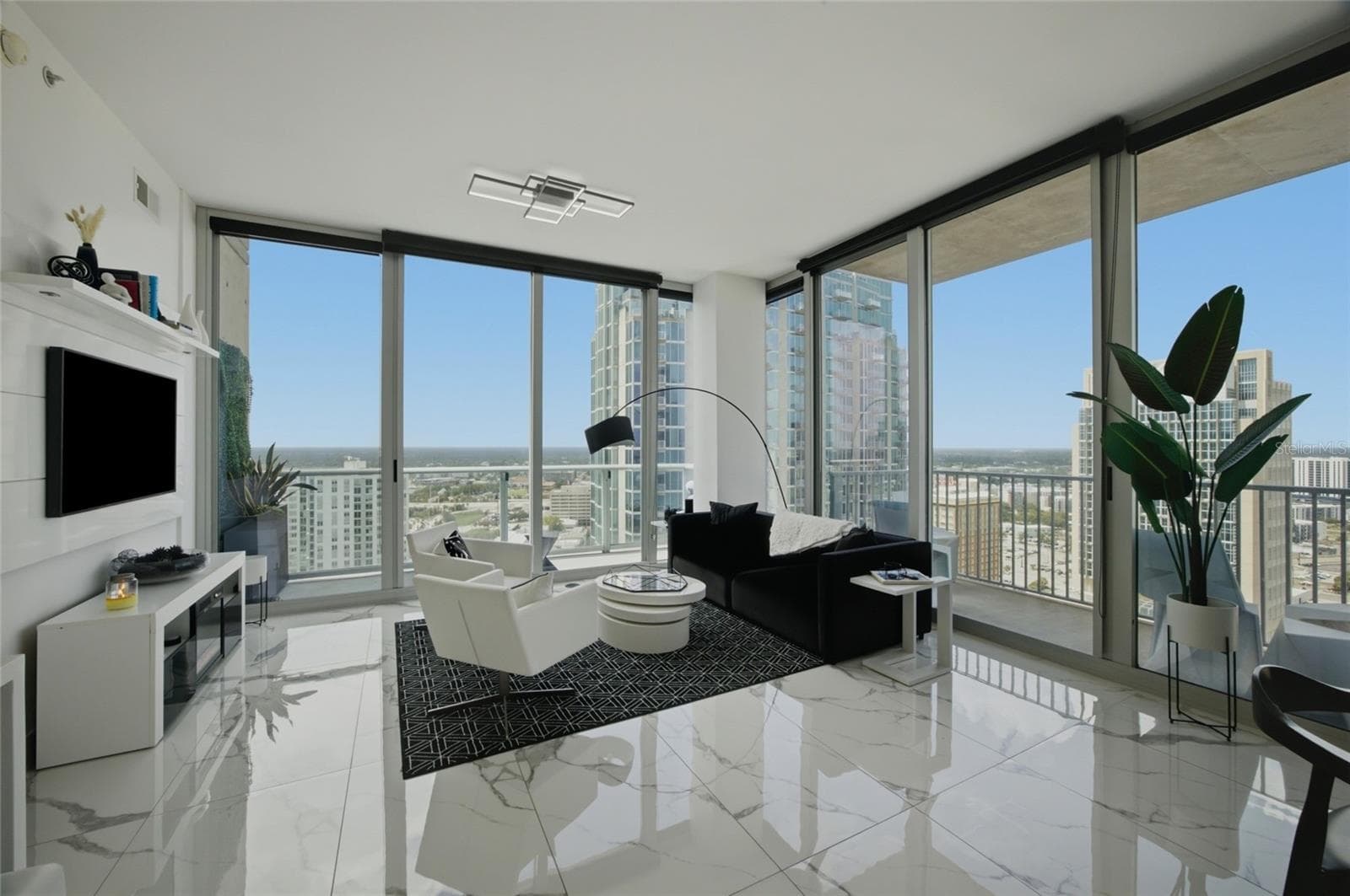 Condominium at 777 N ASHLEY DR #2613, TAMPA, photo 4 of 63