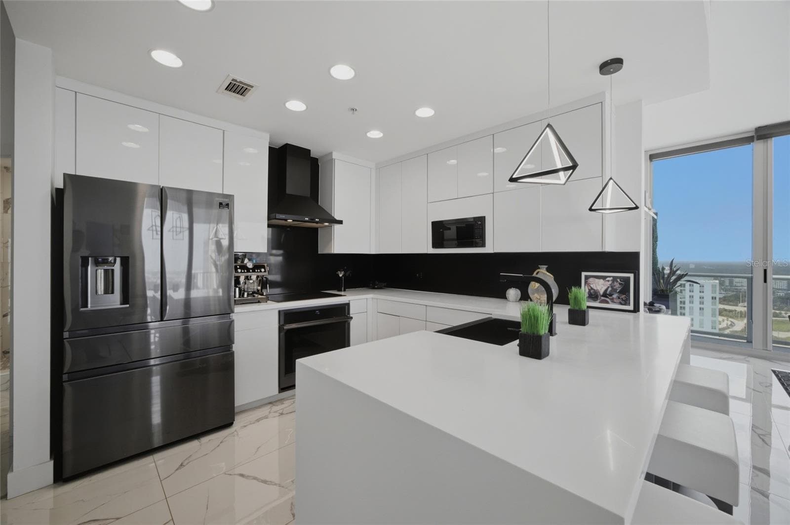 Condominium at 777 N ASHLEY DR #2613, TAMPA, photo 14 of 63