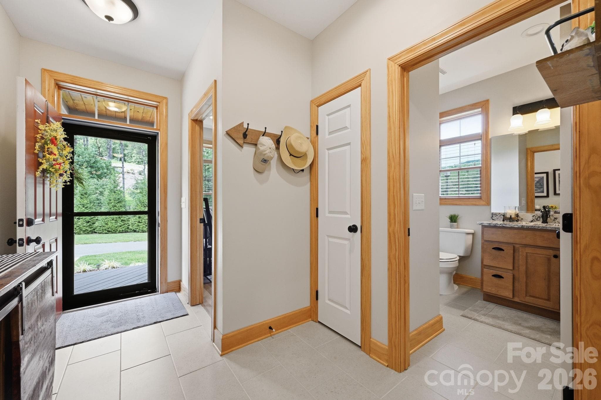 Townhouse at 172 Whispering Streams Court, Fleetwood, photo 7 of 48