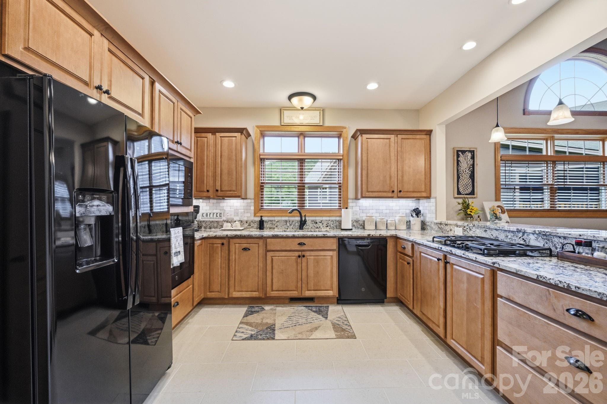 Townhouse at 172 Whispering Streams Court, Fleetwood, photo 9 of 48