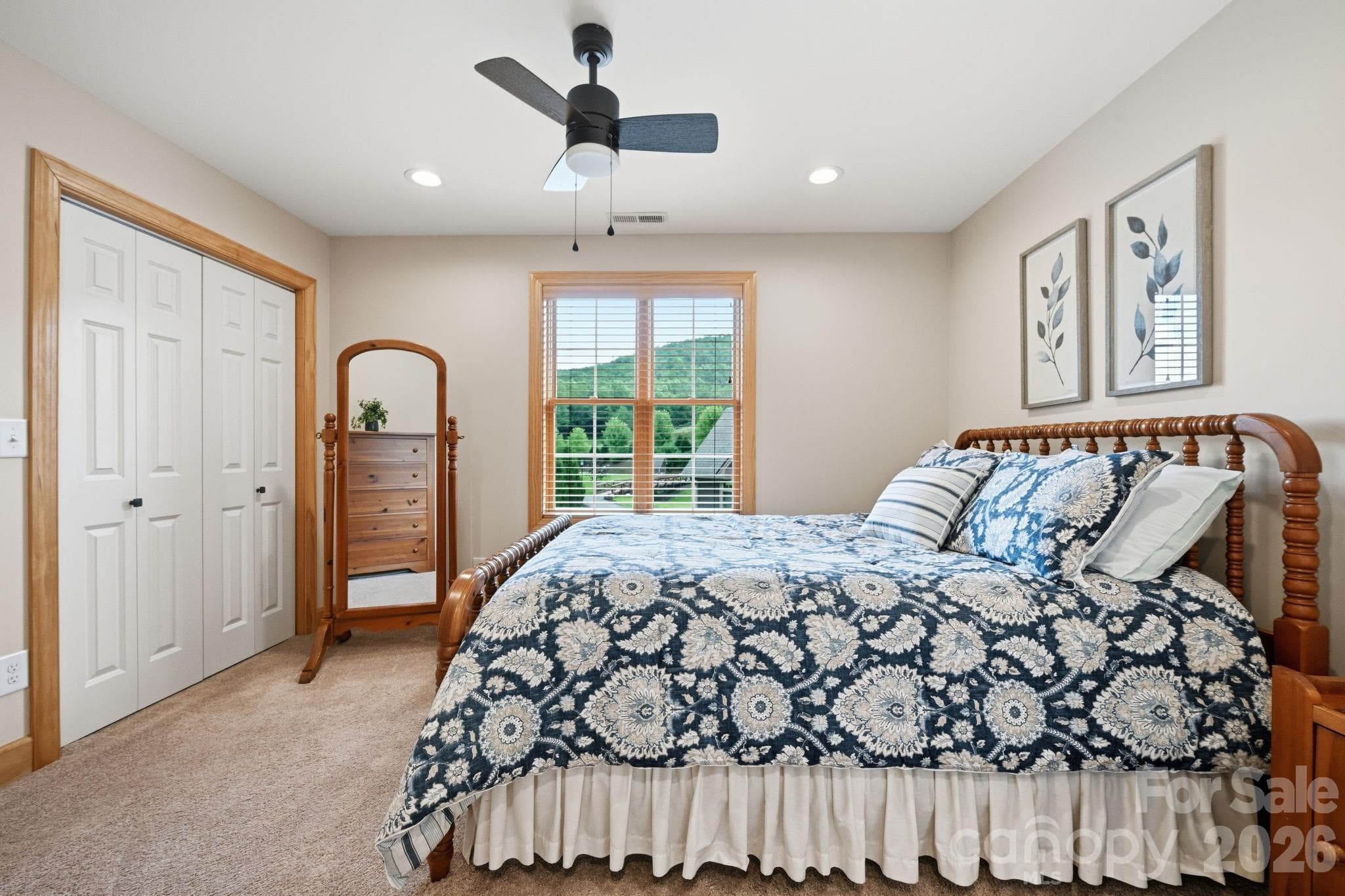 Guest Bedroom - 172 Whispering Streams Court, Fleetwood