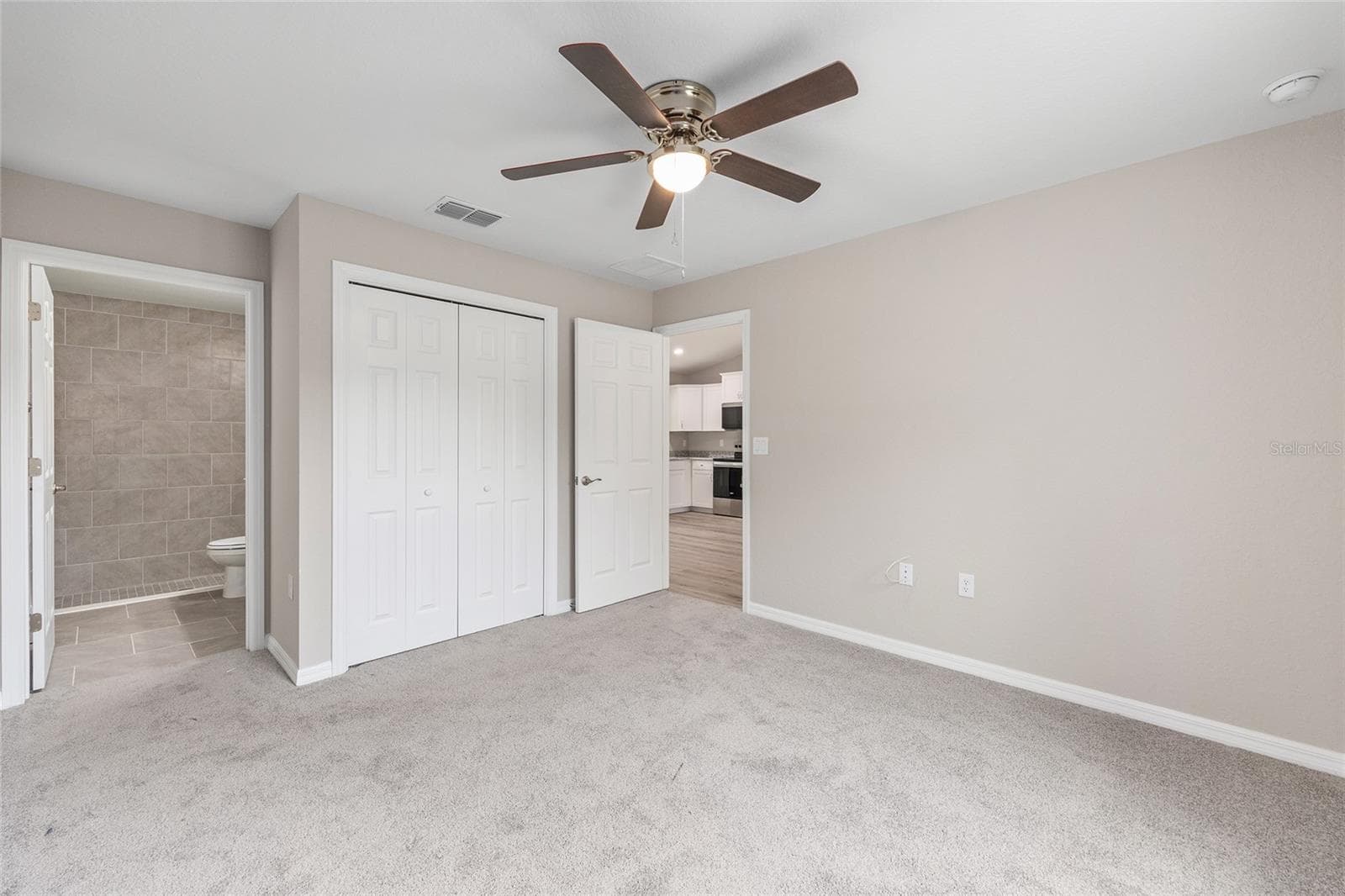 Single Family Residence at 21812 SW RAINBOW LAKES BLVD, DUNNELLON, photo 9 of 17