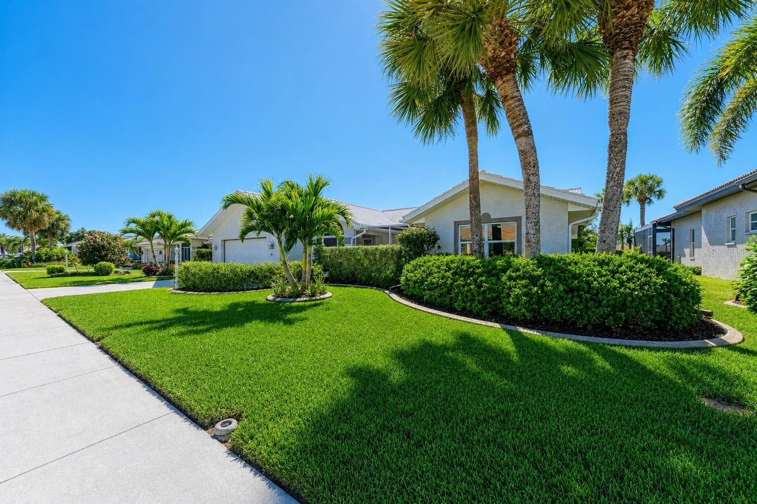 Single Family Residence at 1679 VALLEY DR, VENICE, photo 4 of 82
