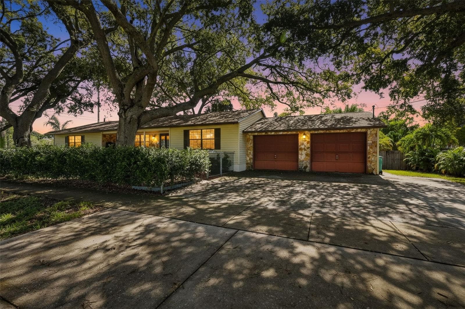 Single Family Residence at 617 MEHLENBACHER RD, LARGO, photo 2 of 35