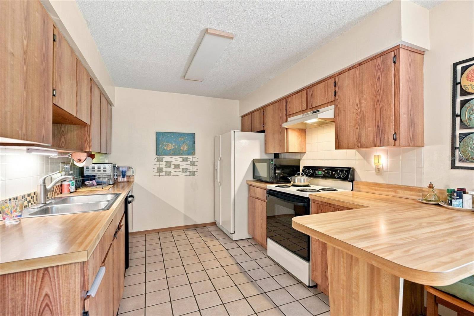 Single Family Residence at 617 MEHLENBACHER RD, LARGO, photo 16 of 35