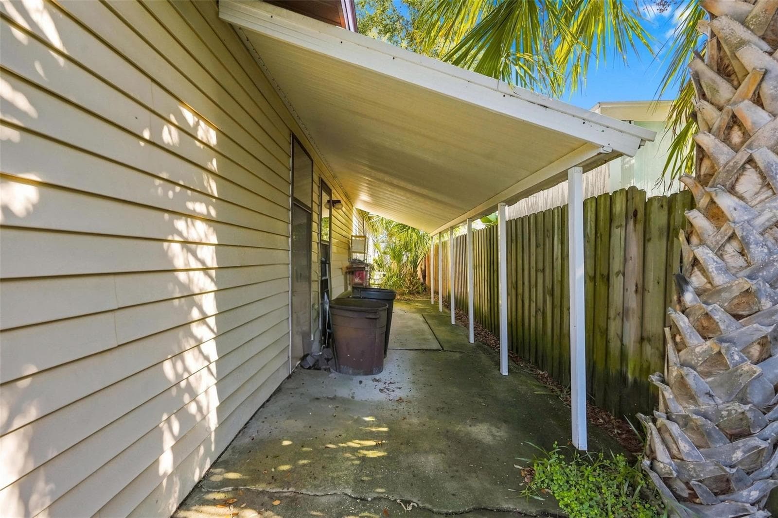 Single Family Residence at 617 MEHLENBACHER RD, LARGO, photo 26 of 35