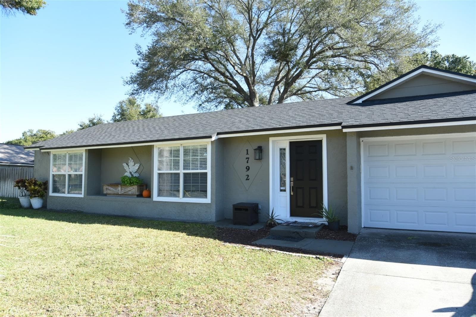 Single Family Residence at 1792 PAM CIR, BELLE ISLE, photo 2 of 54