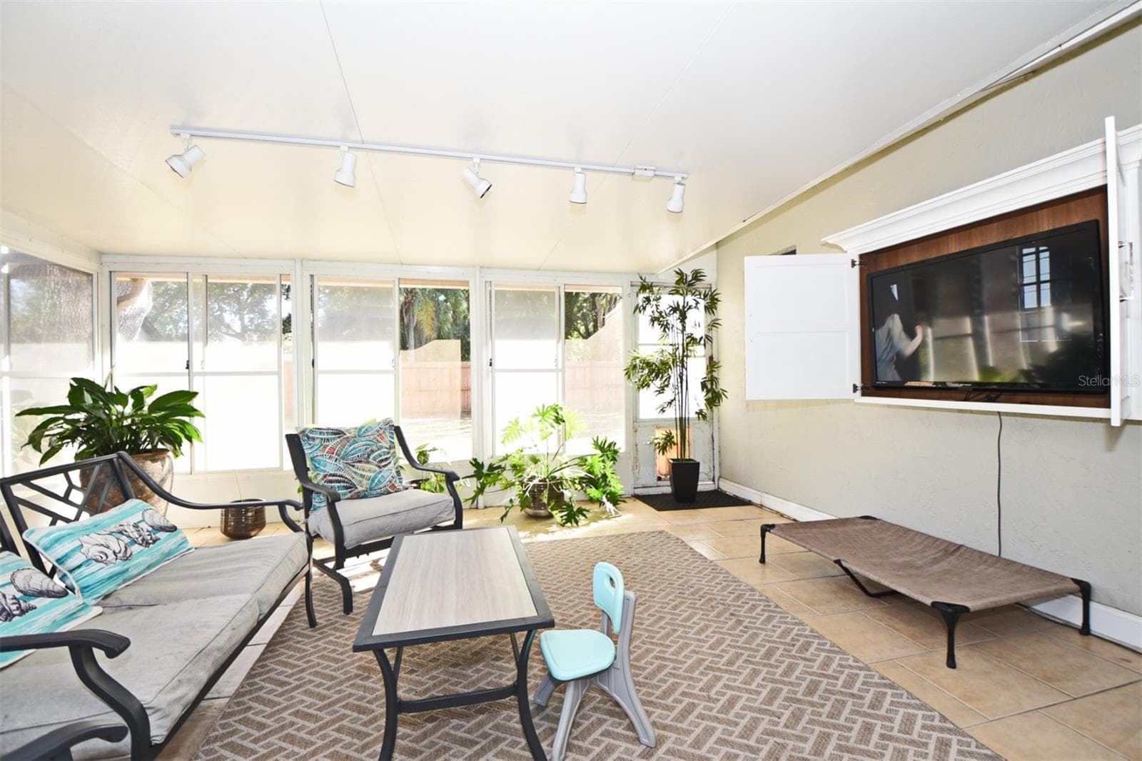 Single Family Residence at 1792 PAM CIR, BELLE ISLE, photo 9 of 54