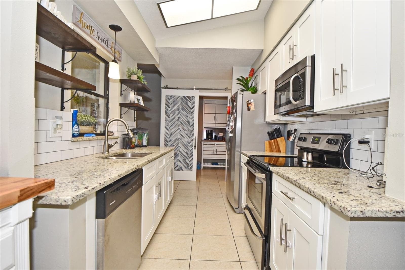 Single Family Residence at 1792 PAM CIR, BELLE ISLE, photo 15 of 54