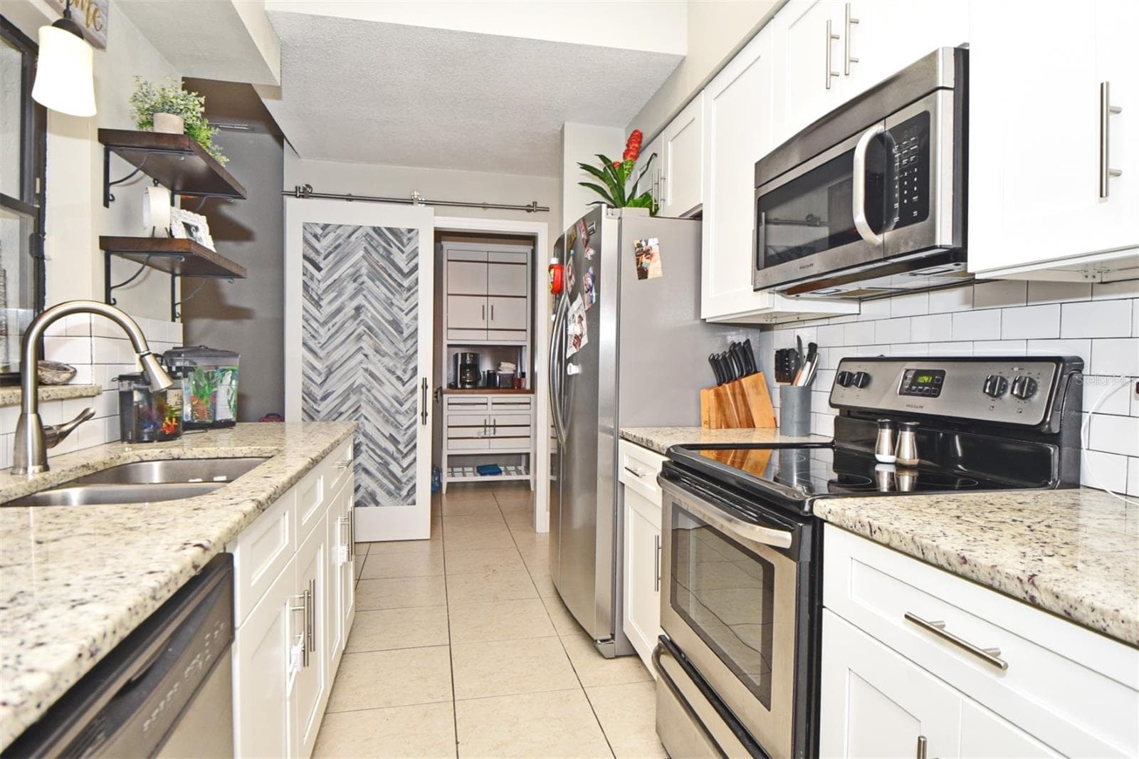 Single Family Residence at 1792 PAM CIR, BELLE ISLE, photo 17 of 54