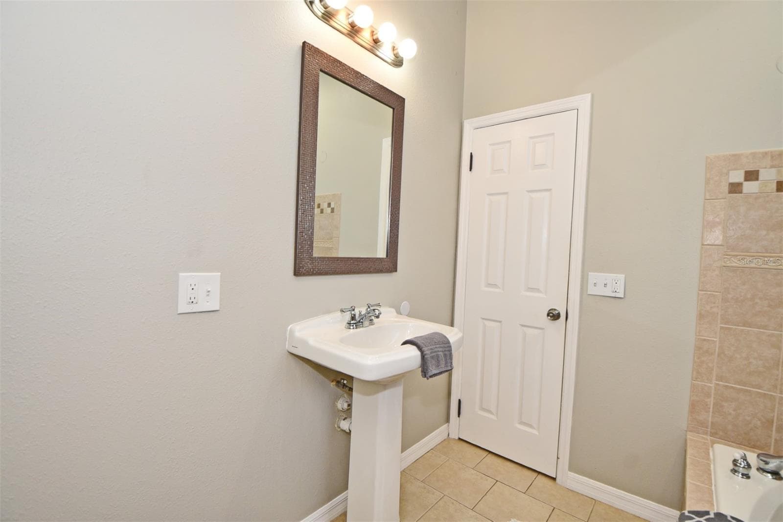 Single Family Residence at 1792 PAM CIR, BELLE ISLE, photo 35 of 54