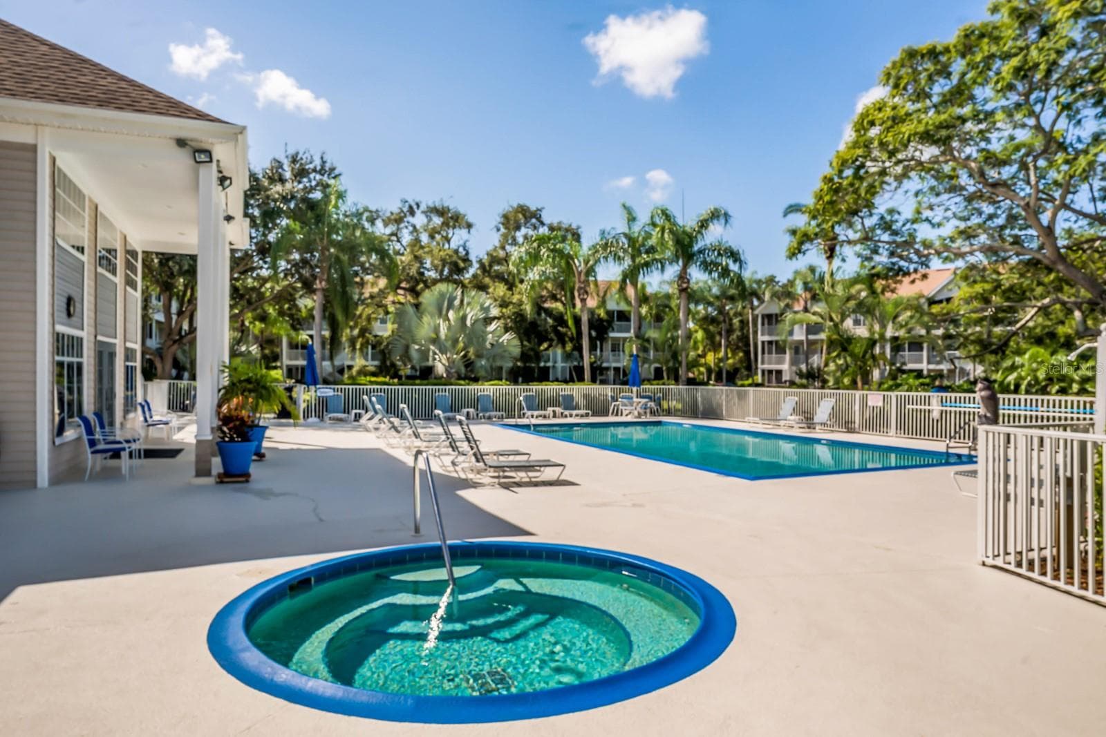 Condominium at 850 S TAMIAMI TRL #325, SARASOTA, photo 26 of 40