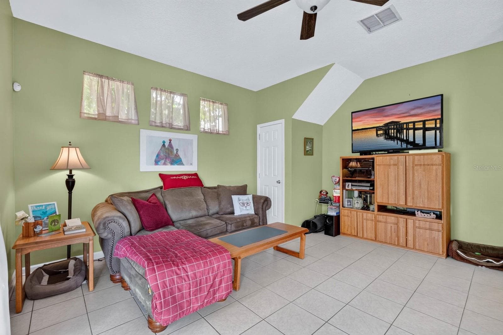 Single Family Residence at 239 W TARRINGTON DR, DELAND, photo 14 of 52