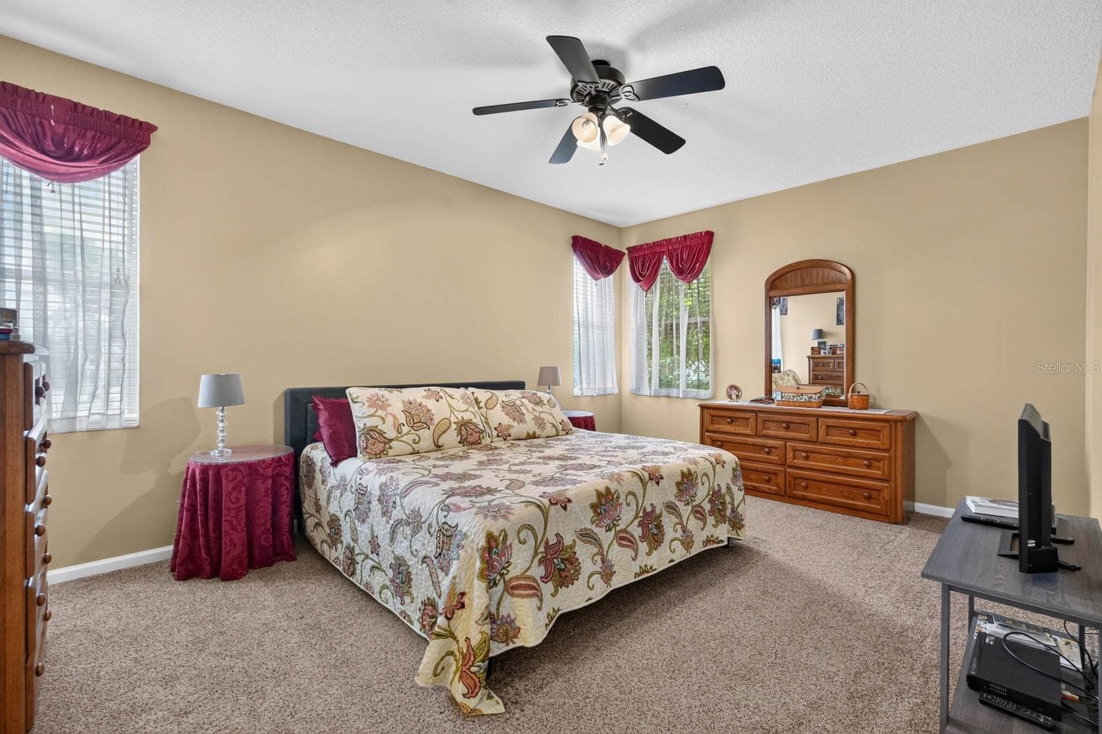 Single Family Residence at 239 W TARRINGTON DR, DELAND, photo 21 of 52