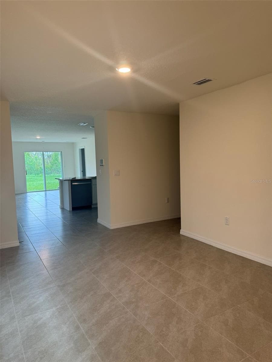 Single Family Residence at 1663 HAZY SEA DR, PLANT CITY, photo 13 of 33