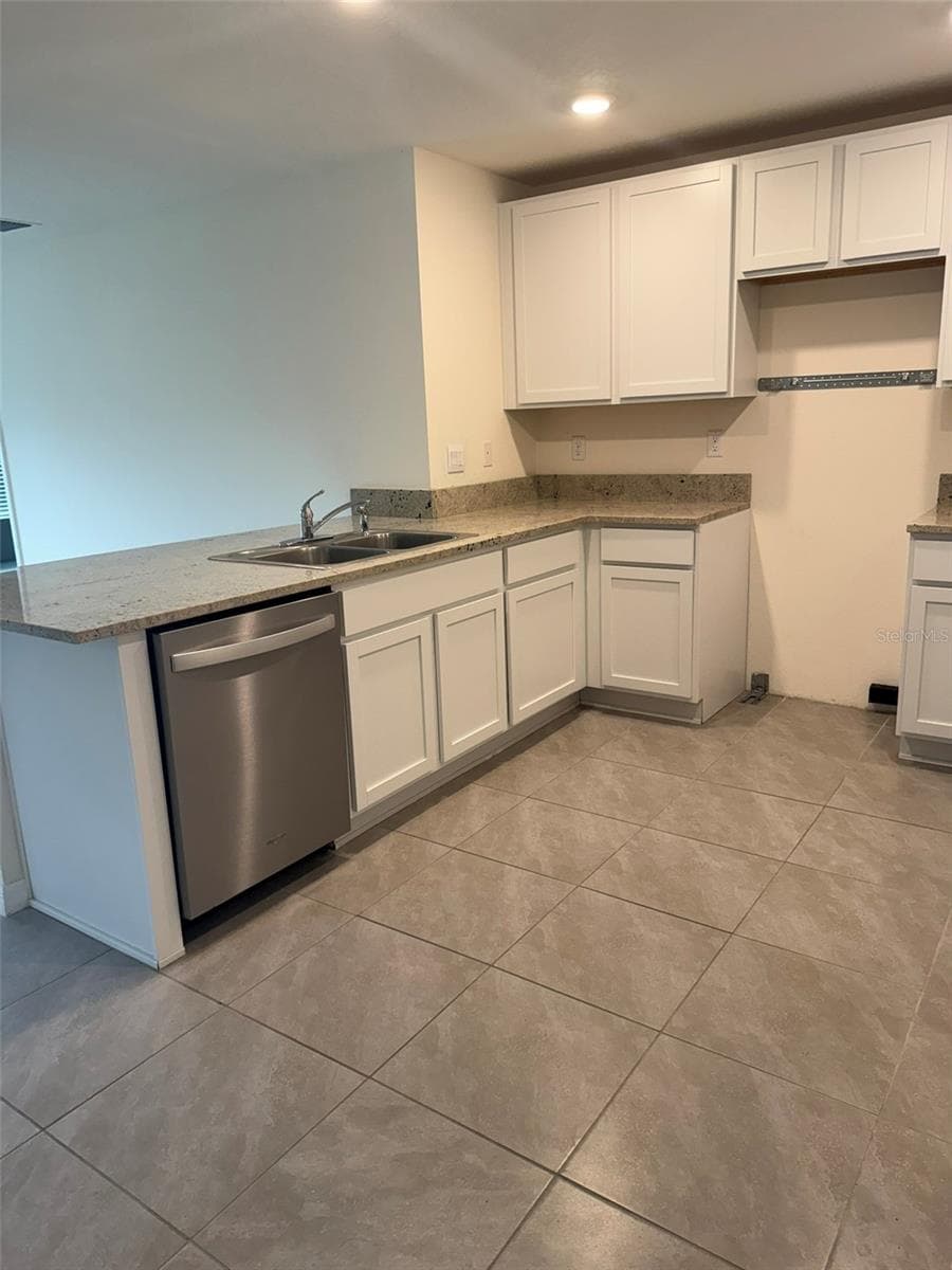 Single Family Residence at 1663 HAZY SEA DR, PLANT CITY, photo 14 of 33