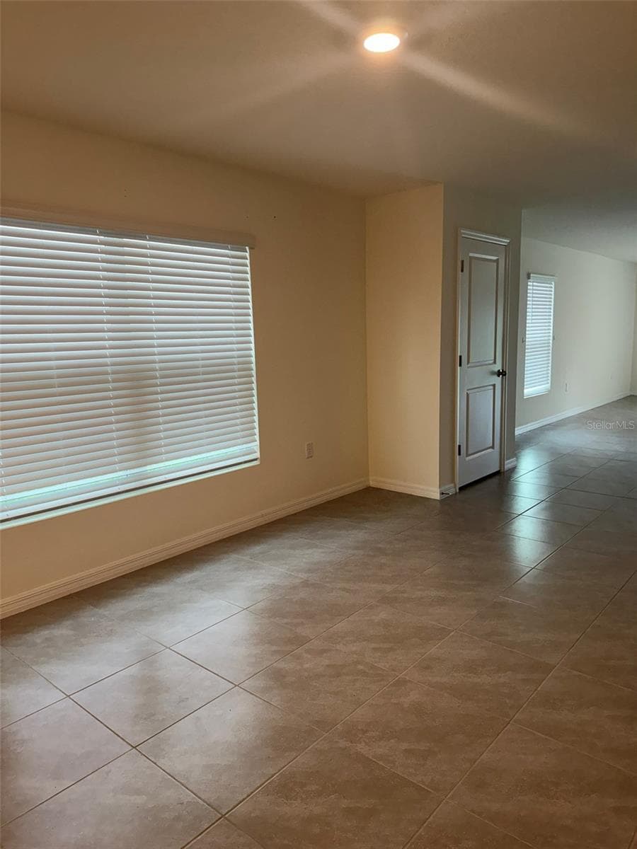 Single Family Residence at 1663 HAZY SEA DR, PLANT CITY, photo 19 of 33