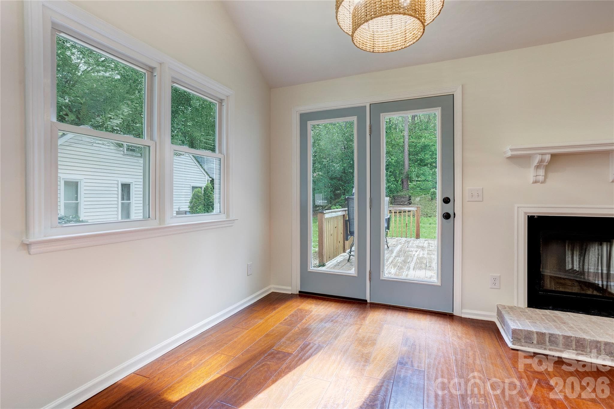 The perfect spot for a reading nook or play area - 156 Edgewater Drive NW, Concord