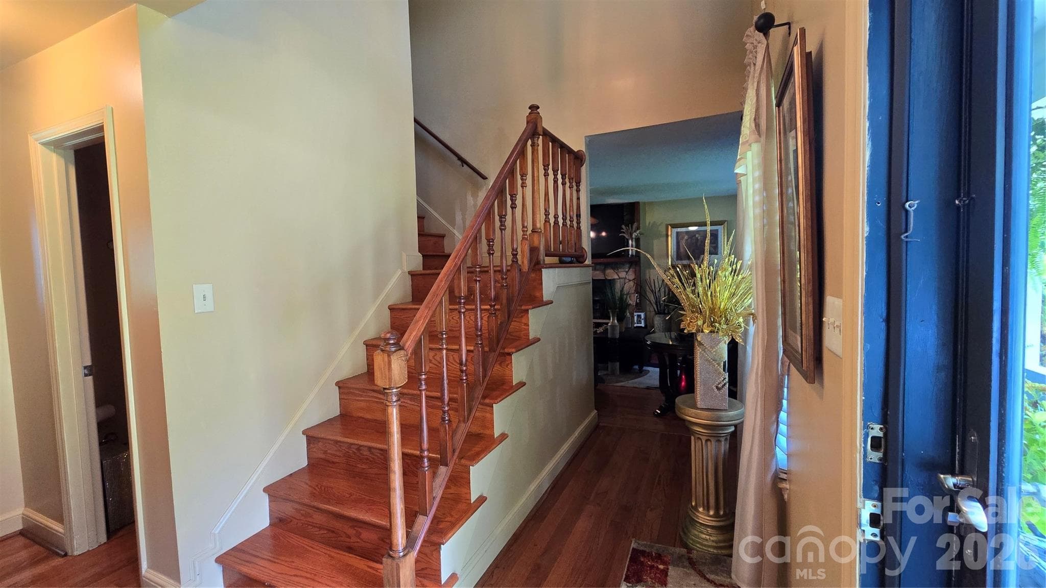 Entry FoyerFoyer with Vaulted Ceiling to 2nd story - 2715 Shandon Road, Rock Hill