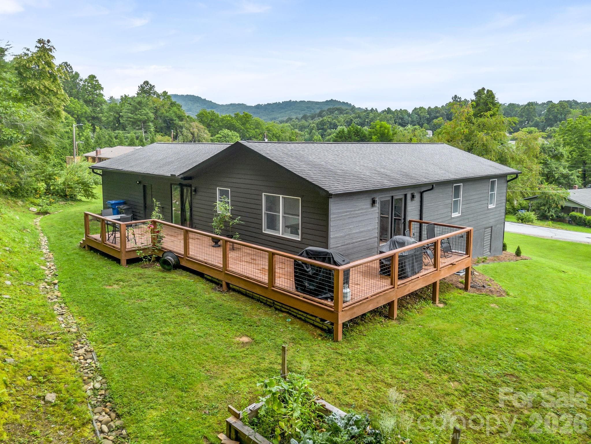 Single Family Residence at 89 Hillview Circle, Brevard, photo 4 of 36