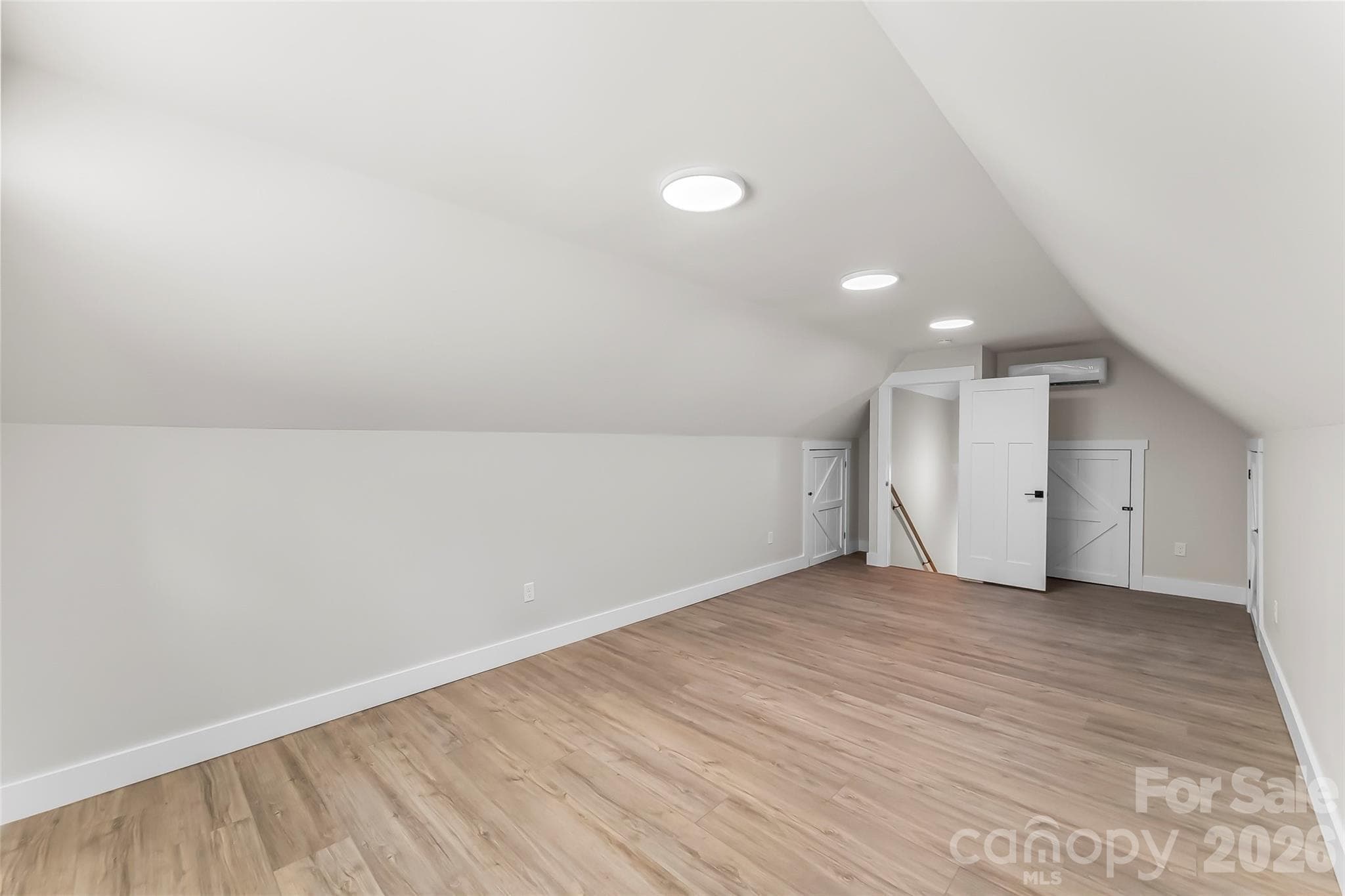 Bonus room above garage - 44 Valley View Drive, Marion