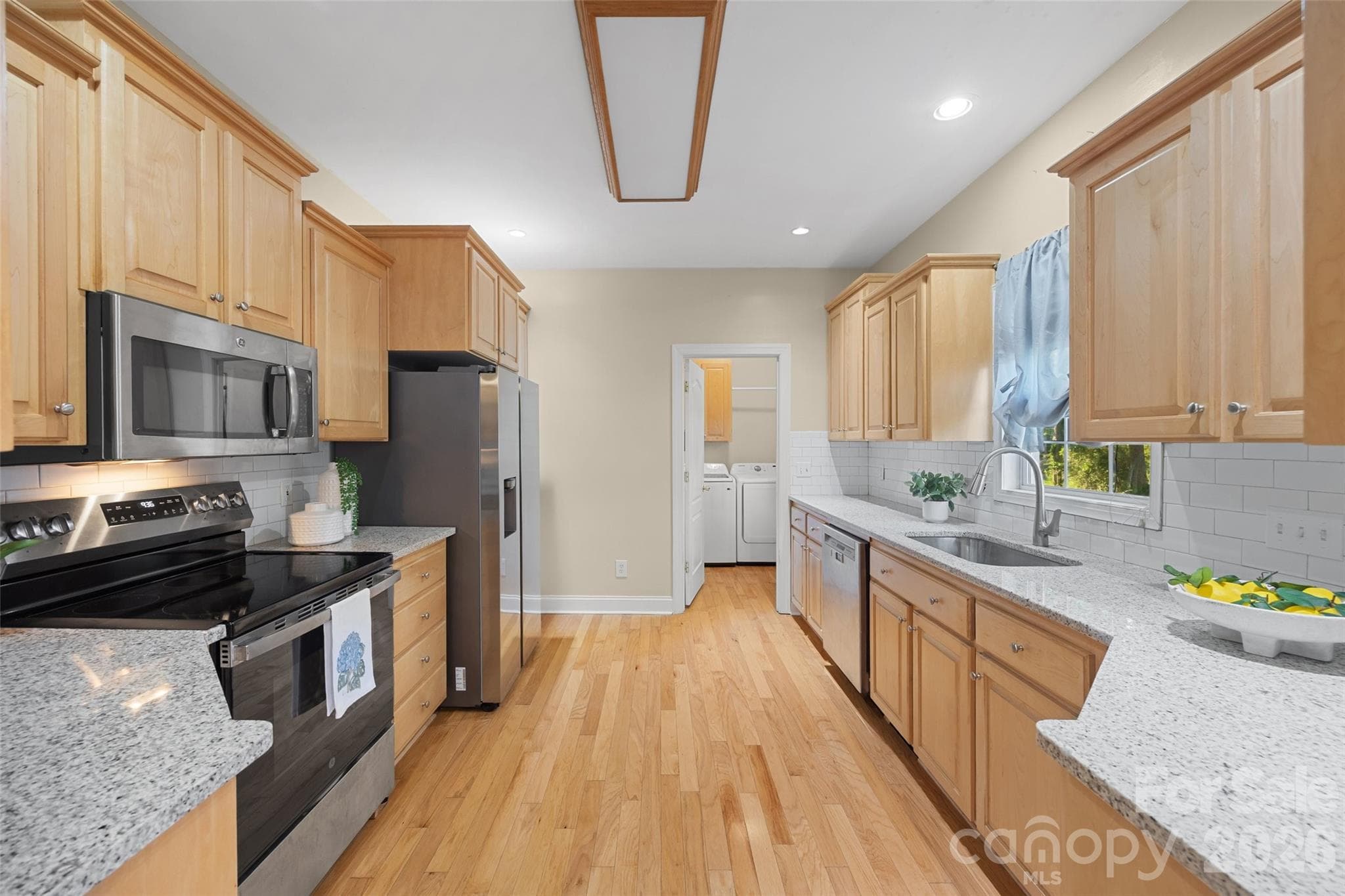 Single Family Residence at 210 Pinewood Lane, Rock Hill, photo 5 of 27