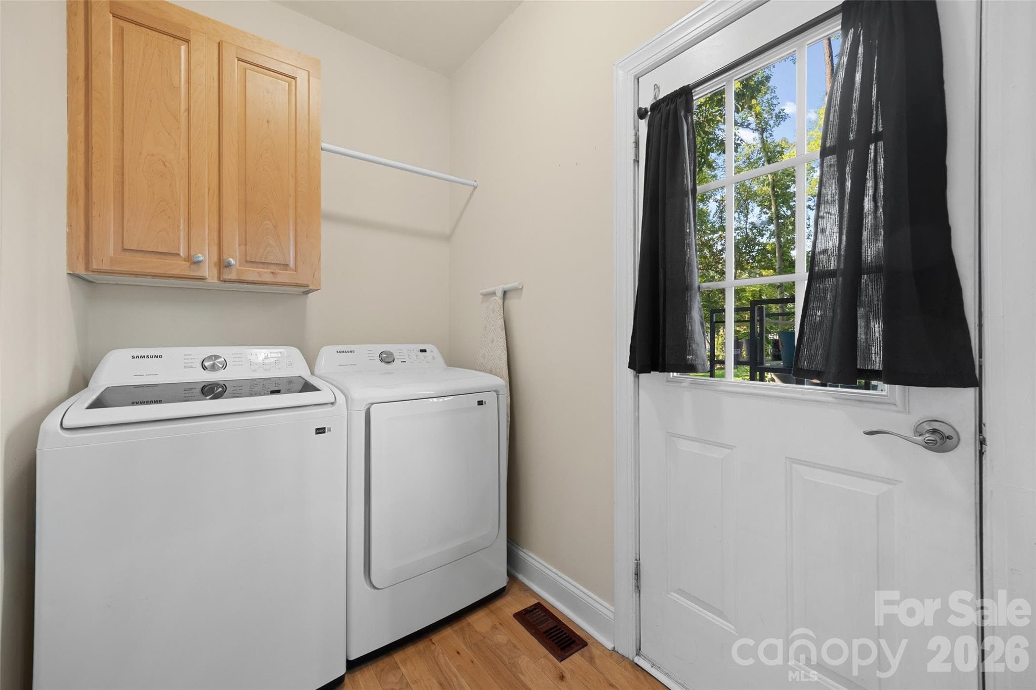 Single Family Residence at 210 Pinewood Lane, Rock Hill, photo 14 of 27
