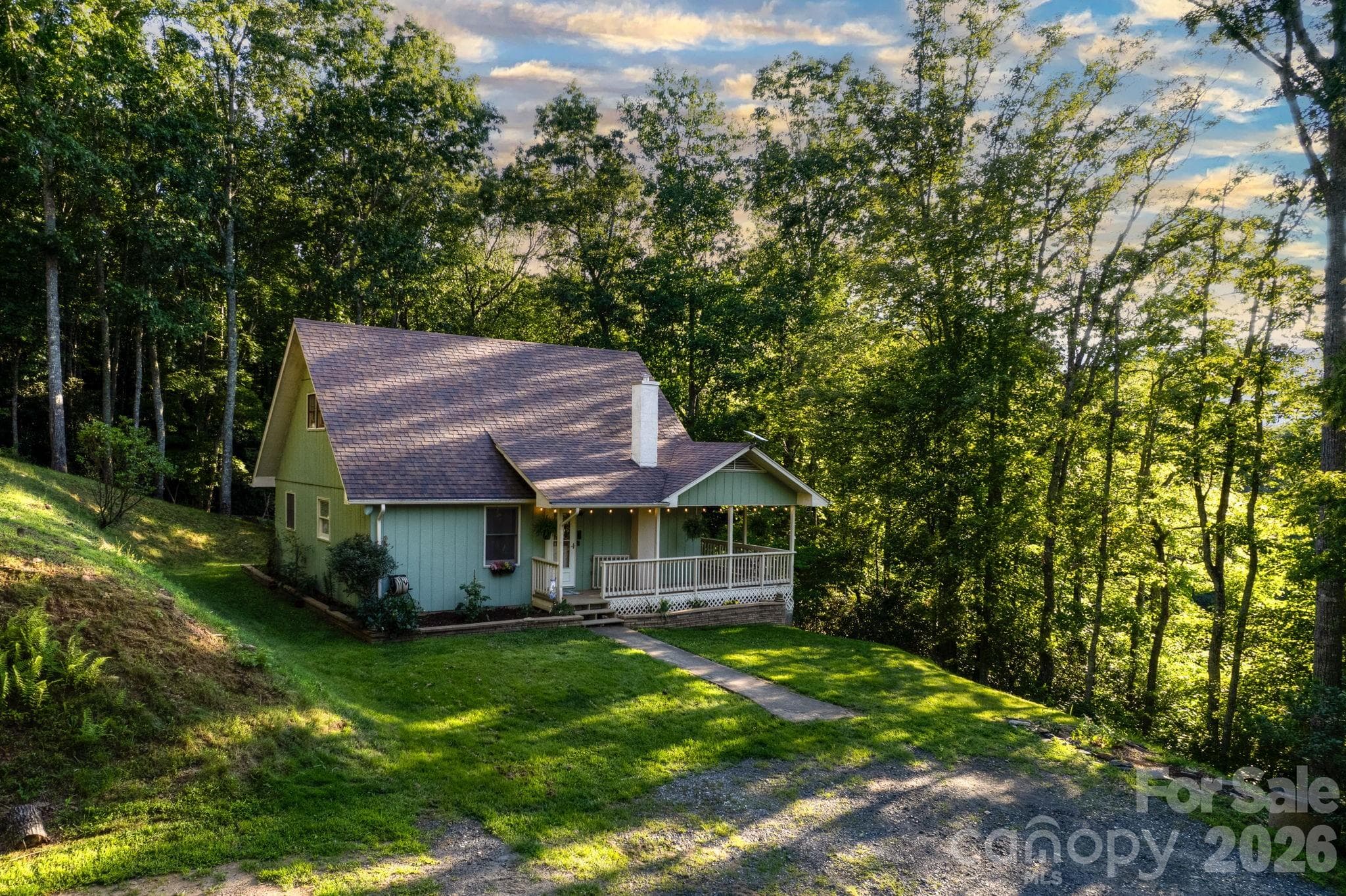 Large Gorgeous Lot! - 426 Meadowood Lane, Burnsville