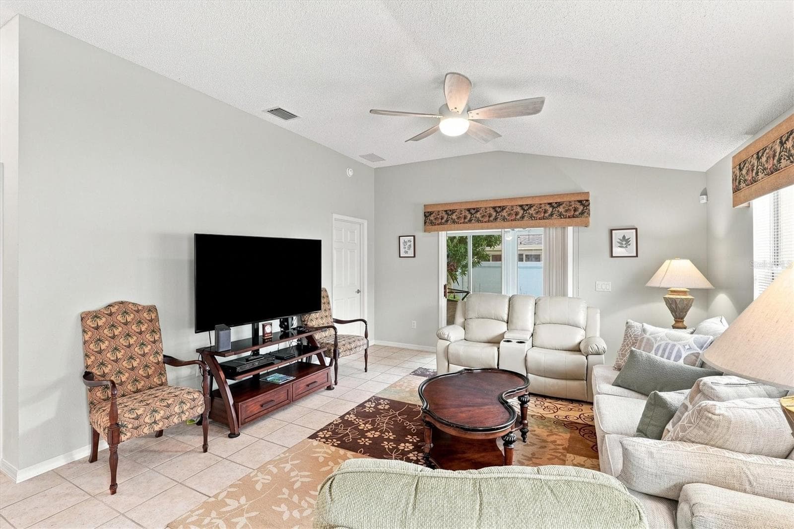 Villa at 1674 GOVAN PL, THE VILLAGES, photo 17 of 49