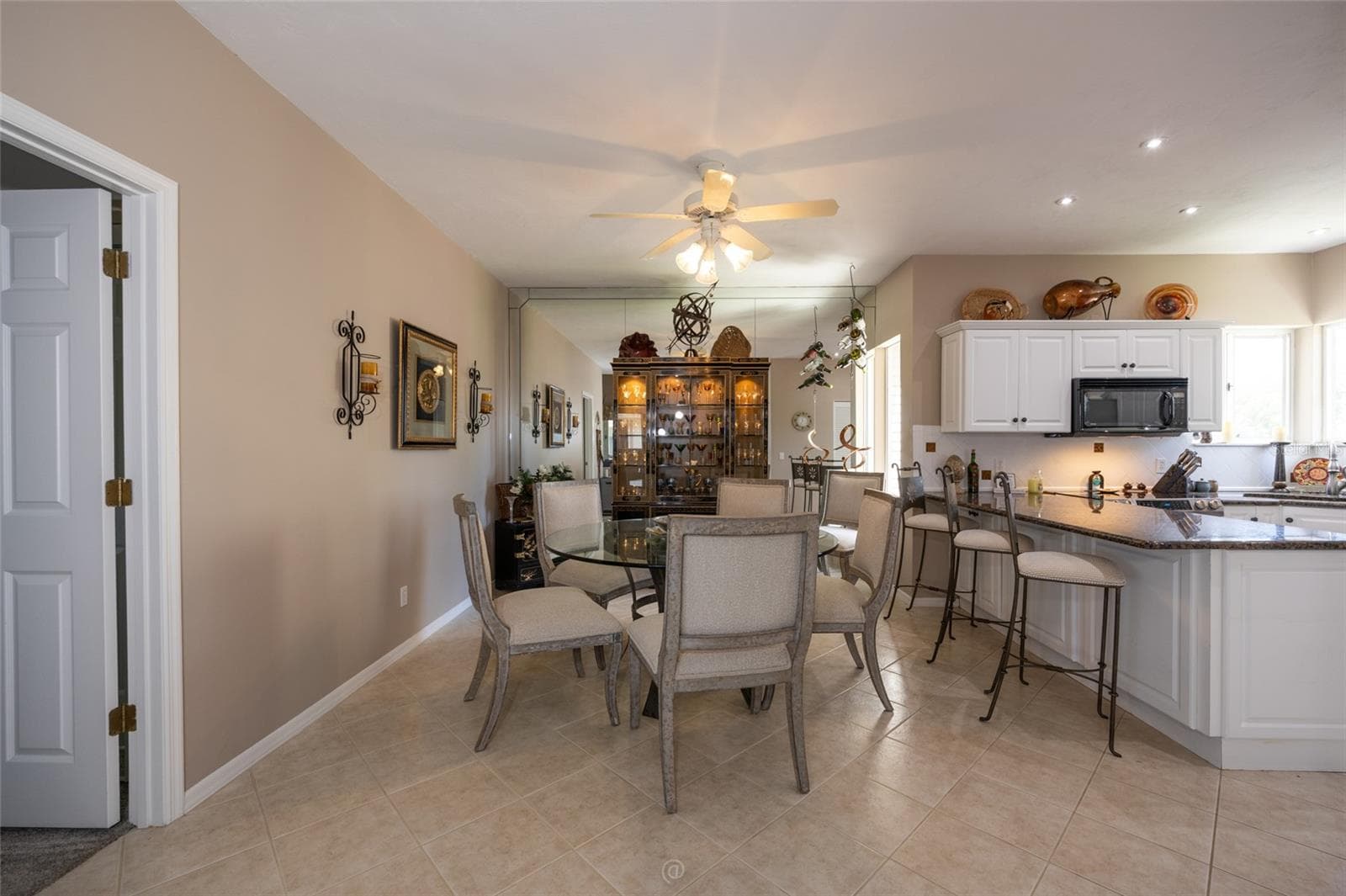 Dining room - 11 MAGNOLIA DR S #11, ORMOND BEACH