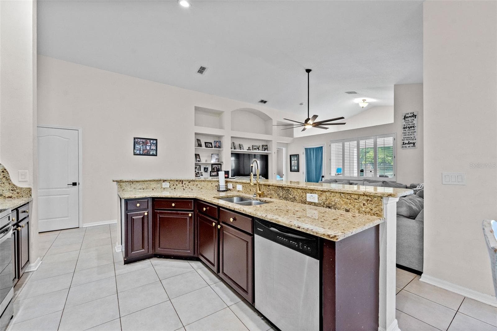Single Family Residence at 18843 MAISONS DR, LUTZ, photo 14 of 50