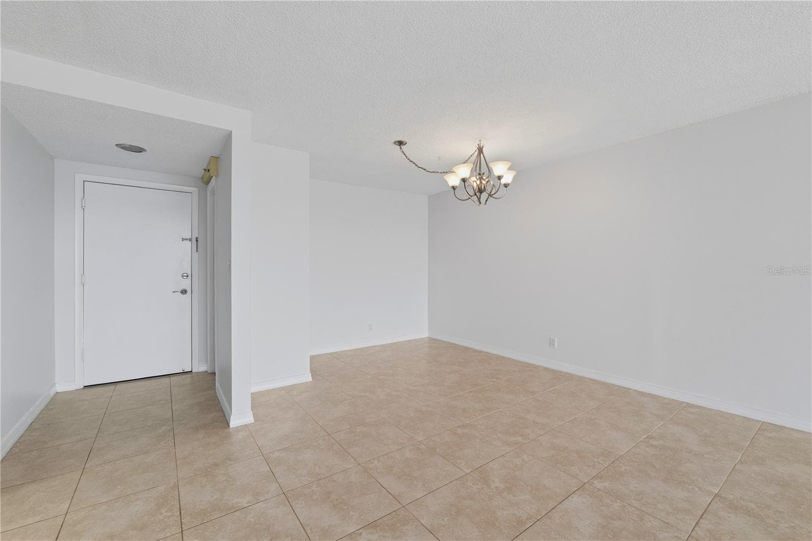 Condominium at 675 S GULFVIEW BLVD #206, CLEARWATER BEACH, photo 9 of 26