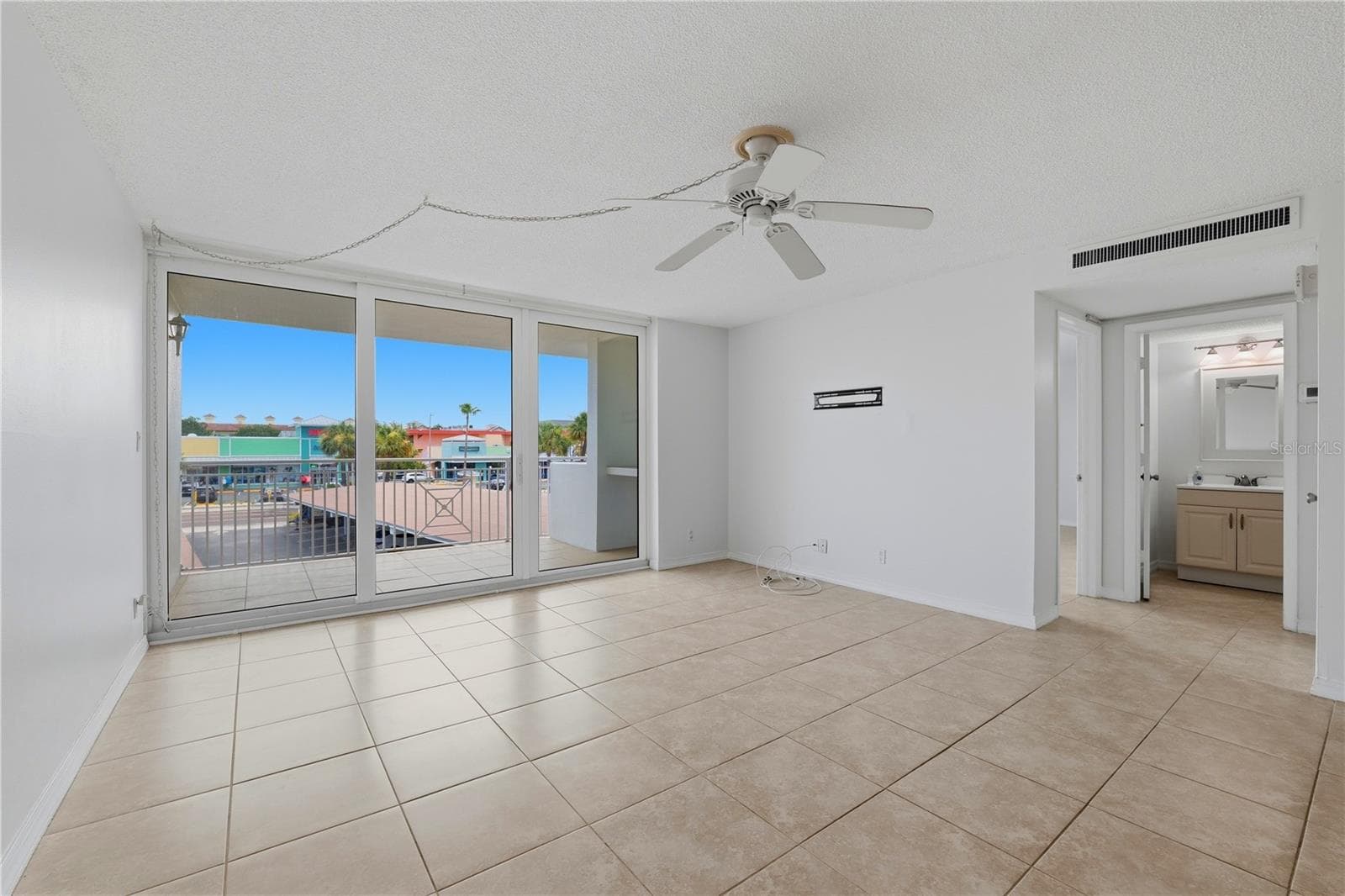 Condominium at 675 S GULFVIEW BLVD #206, CLEARWATER BEACH, photo 10 of 26