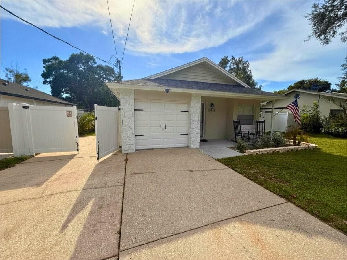 Single Family Residence at 13034 CLAY AVE, LARGO, photo 2 of 26