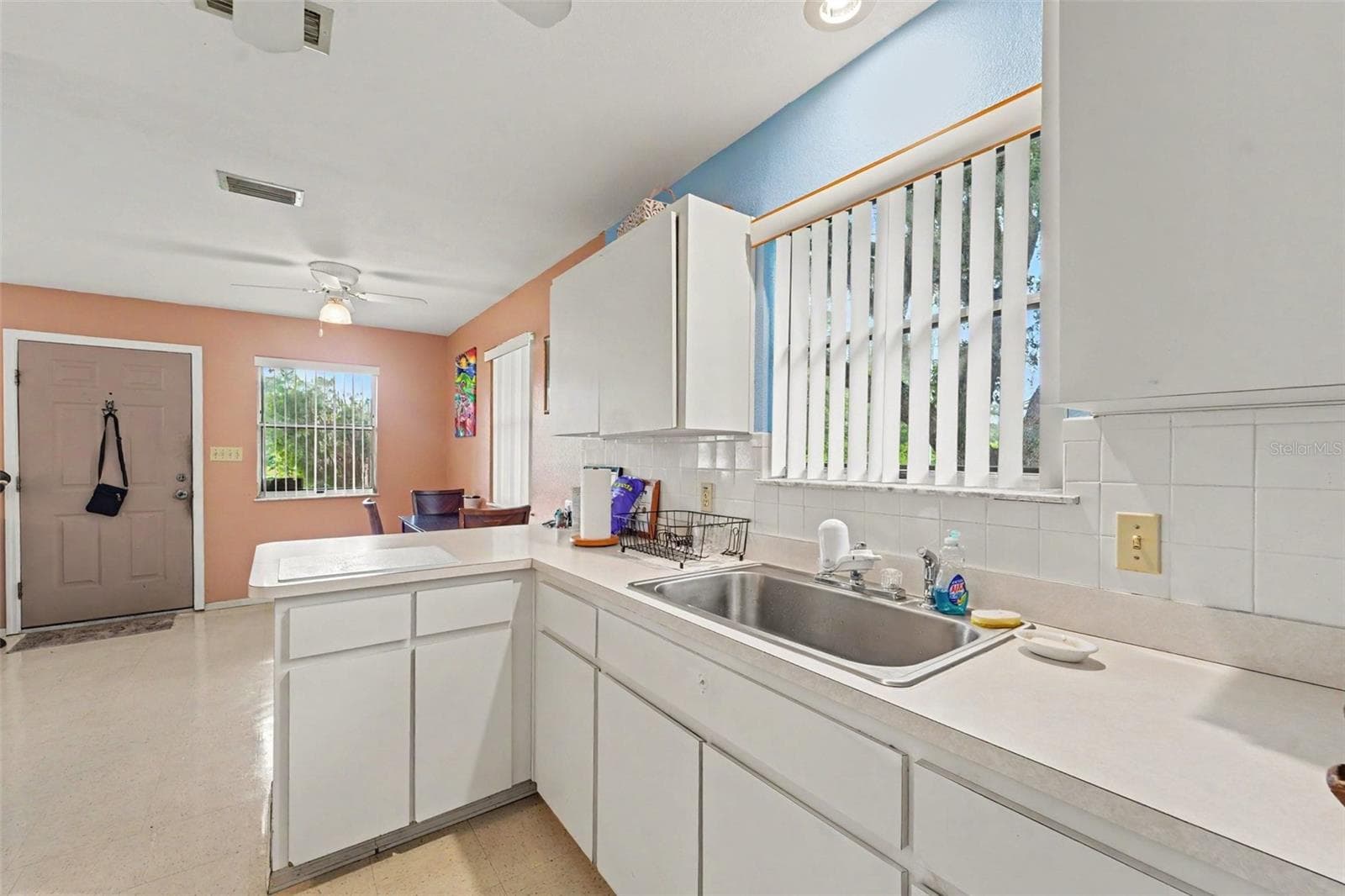 Single Family Residence at 12155 BAGDAD ST, SPRING HILL, photo 6 of 13