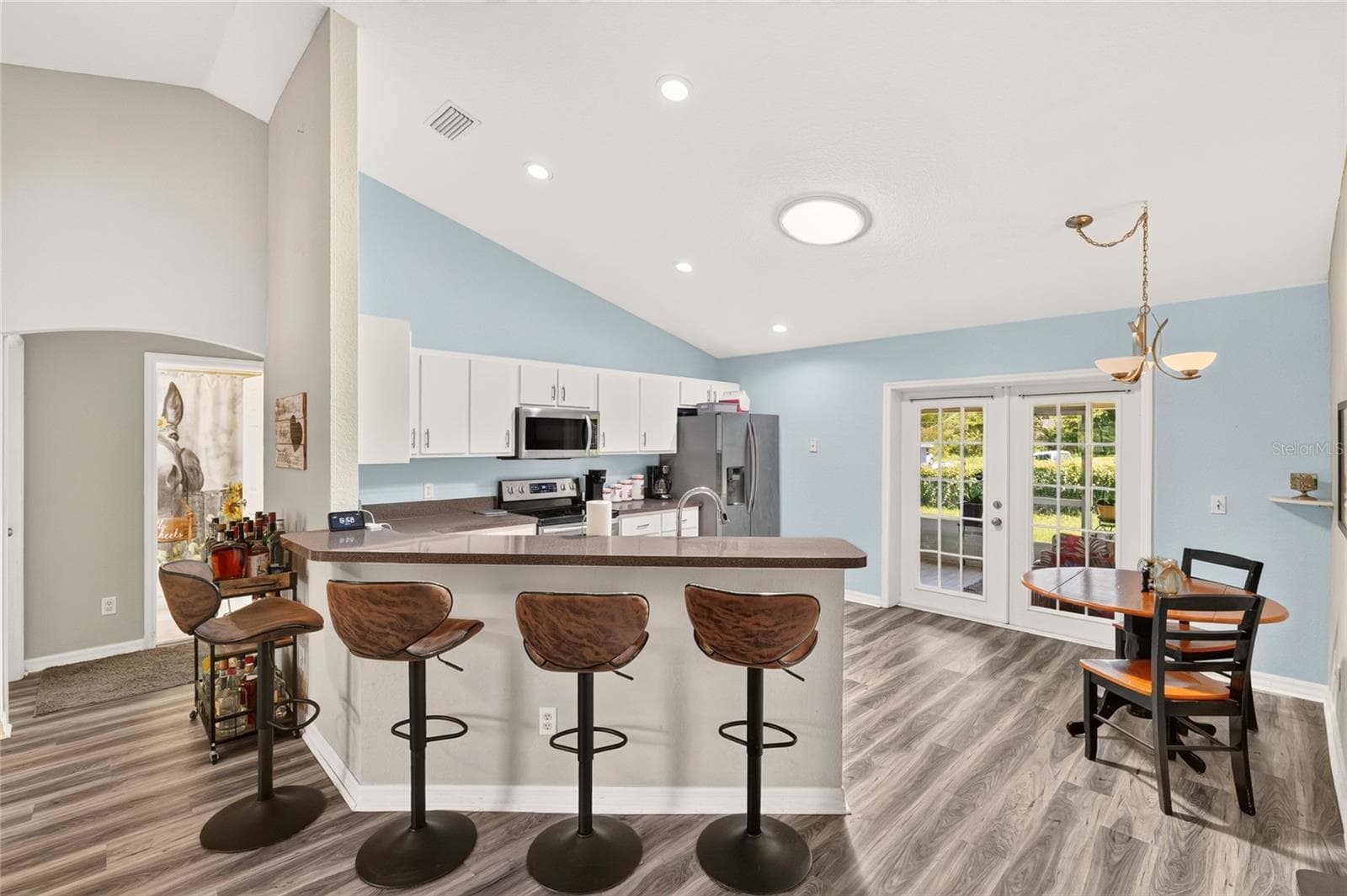 Single Family Residence at 6 OAK CIRCLE CRSE, OCALA, photo 4 of 37