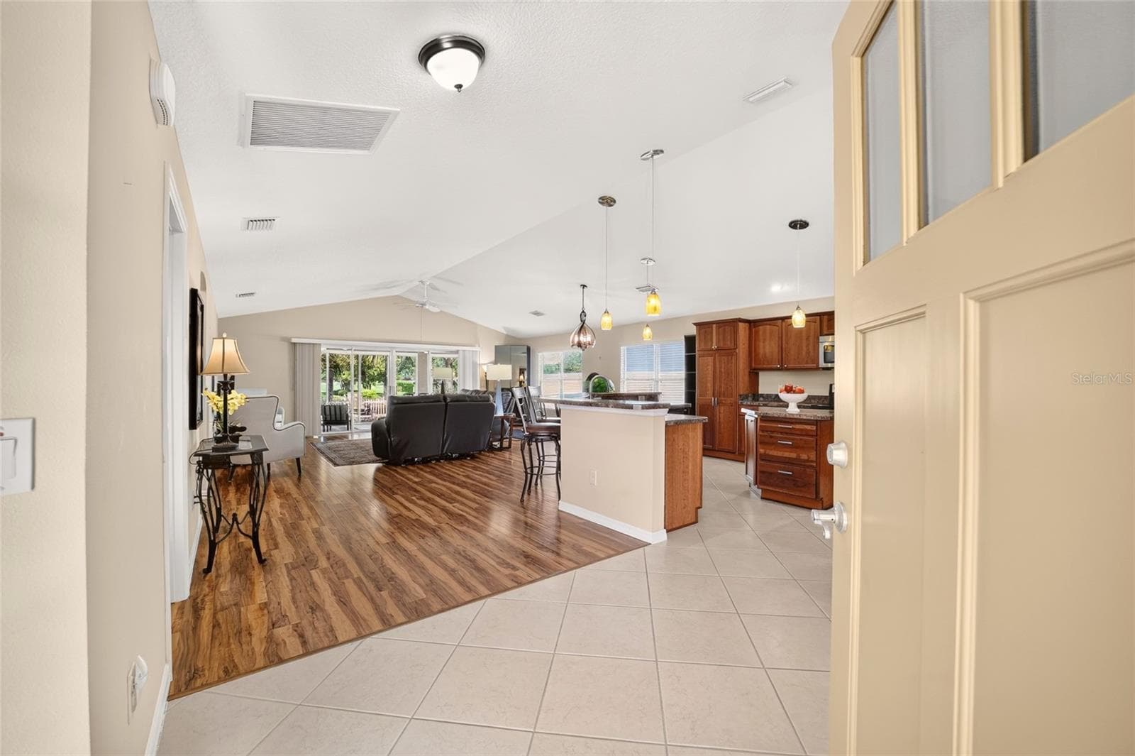 Villa at 628 BERMUDEZ CT, THE VILLAGES, photo 6 of 62