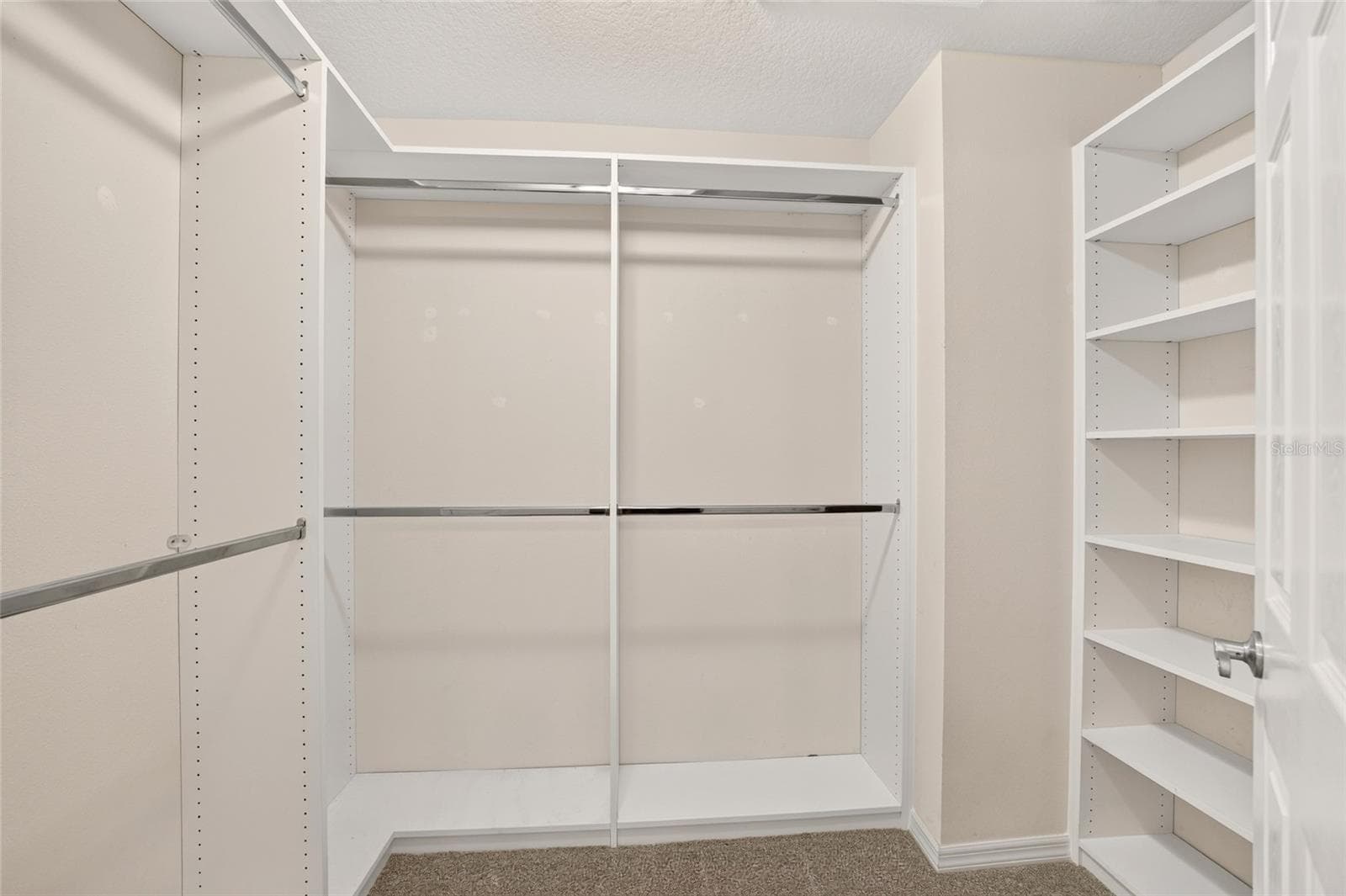 Primary Walk-In Closet - 628 BERMUDEZ CT, THE VILLAGES