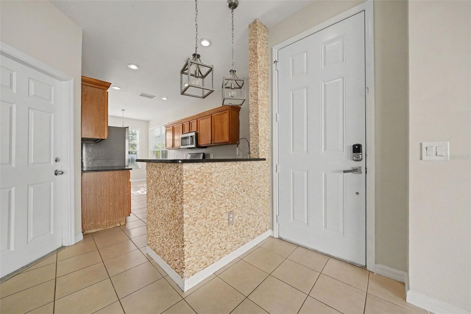 Townhouse at 3606 SANCTUARY DR, ST CLOUD, photo 10 of 31