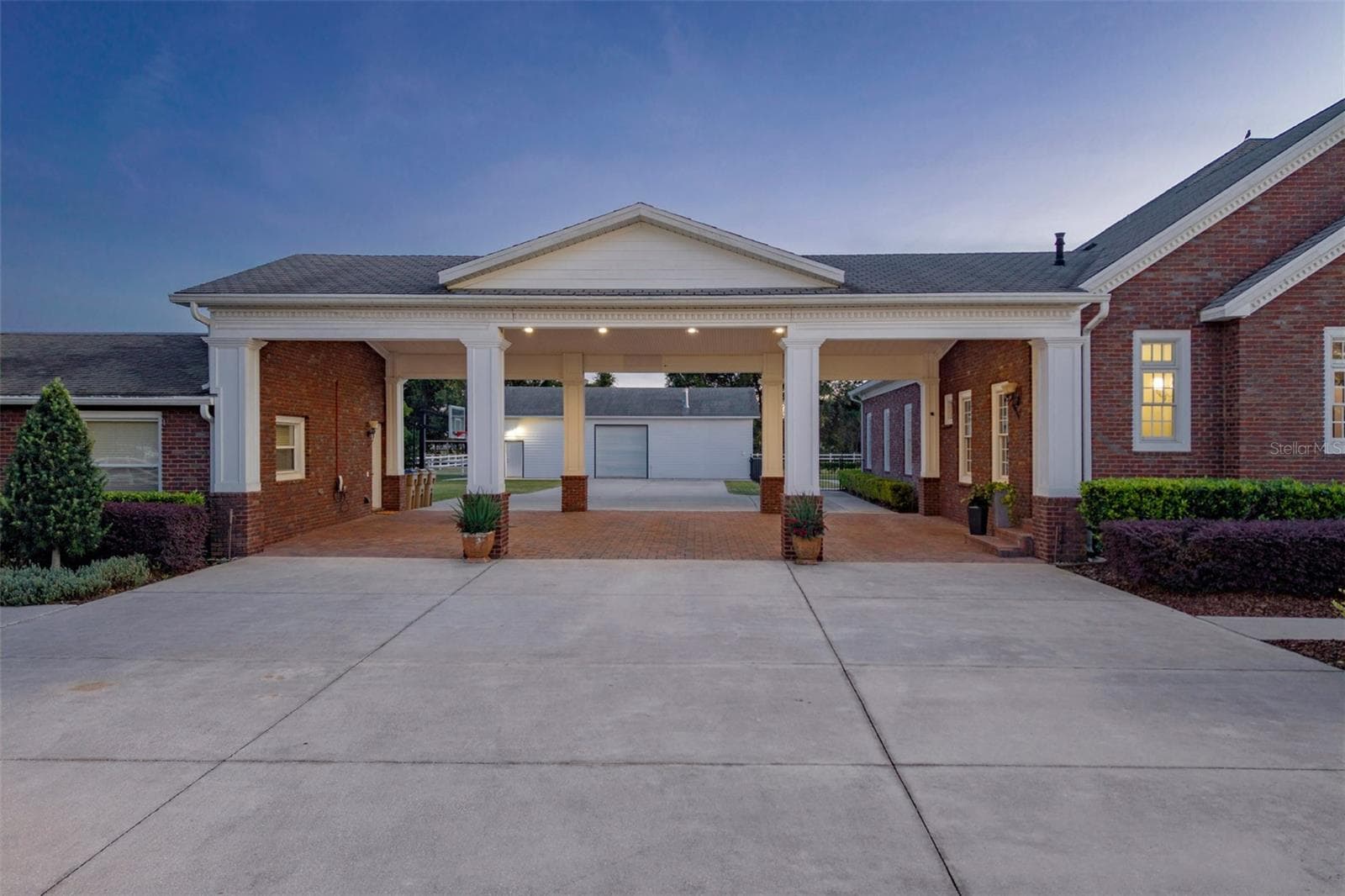 porte cache to 1,800 sf garage - 2780 VICKIE CT, KISSIMMEE