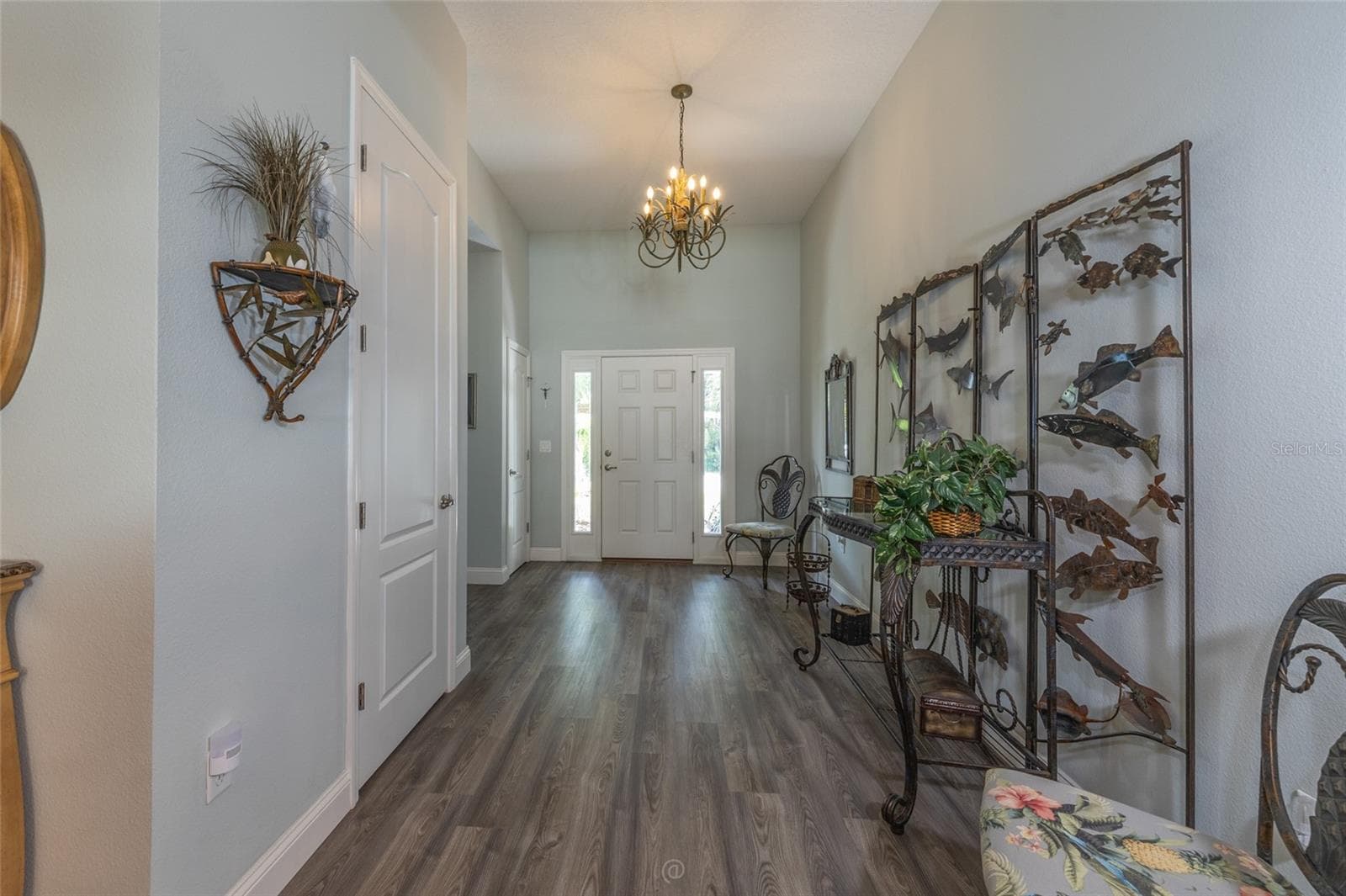 Beautiful Entry with closet - 17 WHITE HAVEN LN, PALM COAST