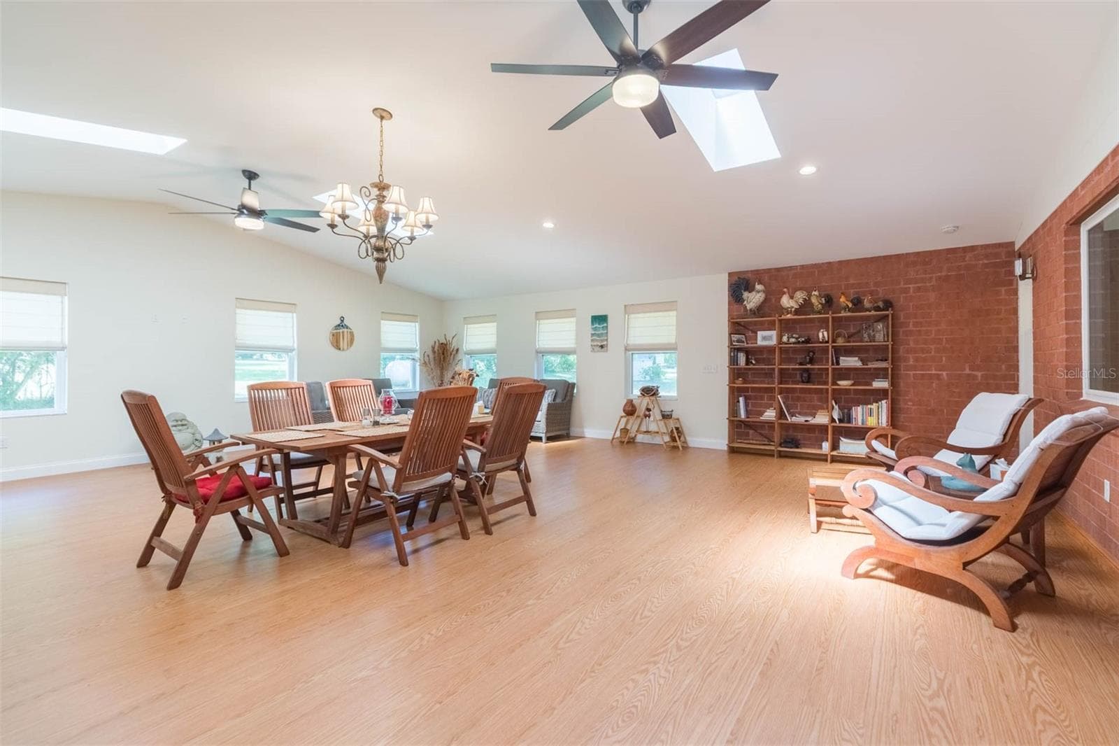 Single Family Residence at 34211 BLANTON RD, DADE CITY, photo 6 of 100